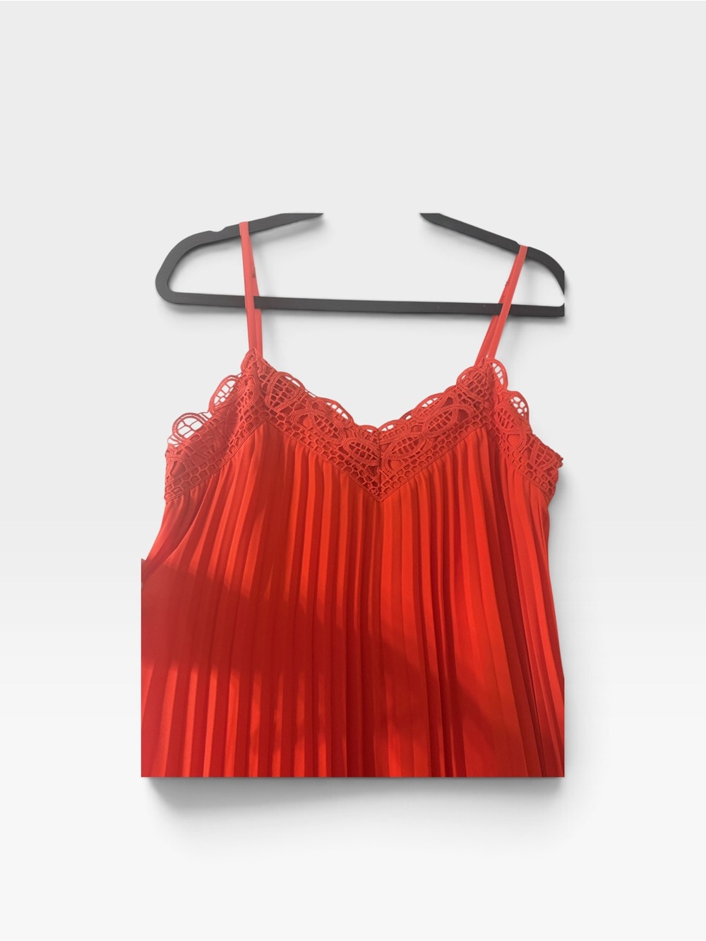 💥💥💥Gianni Bini💥Pleated Crochet Lace-Trim Mini Dress💥Lightweight💥Elegant💥💥💥 - Picture 2 of 7
